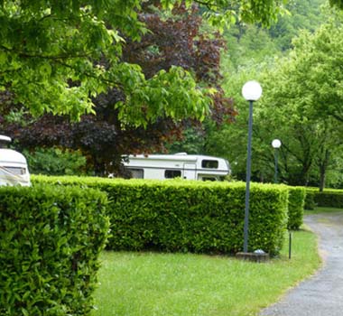 Camping municipal le Ponget, descente en canoë à Cazals près de Saint Antonin Noble Val avec Nature Escapade dans le 82