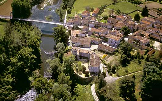 Rando canoë sur l'Aveyron à Saint Antonin Noble Val et Feneyrols avec Nature Escapade dans le Tarn-et-Garonne 82